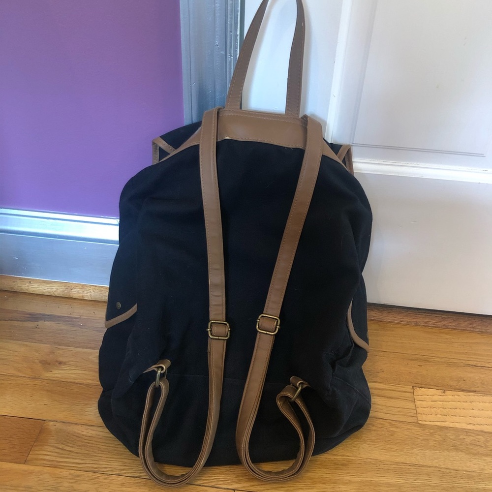 Large Volcom Backpack - image 5